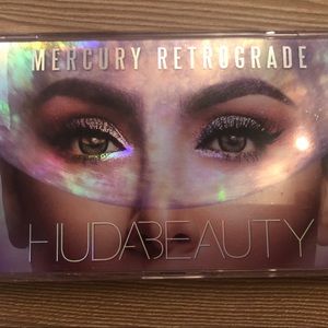HUDA BEAUTY - Mercury Retrograde Palette